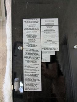 Bancos de Acrílico y Piel de Reno Auténticos de CB2 (Edición Descontinuada)