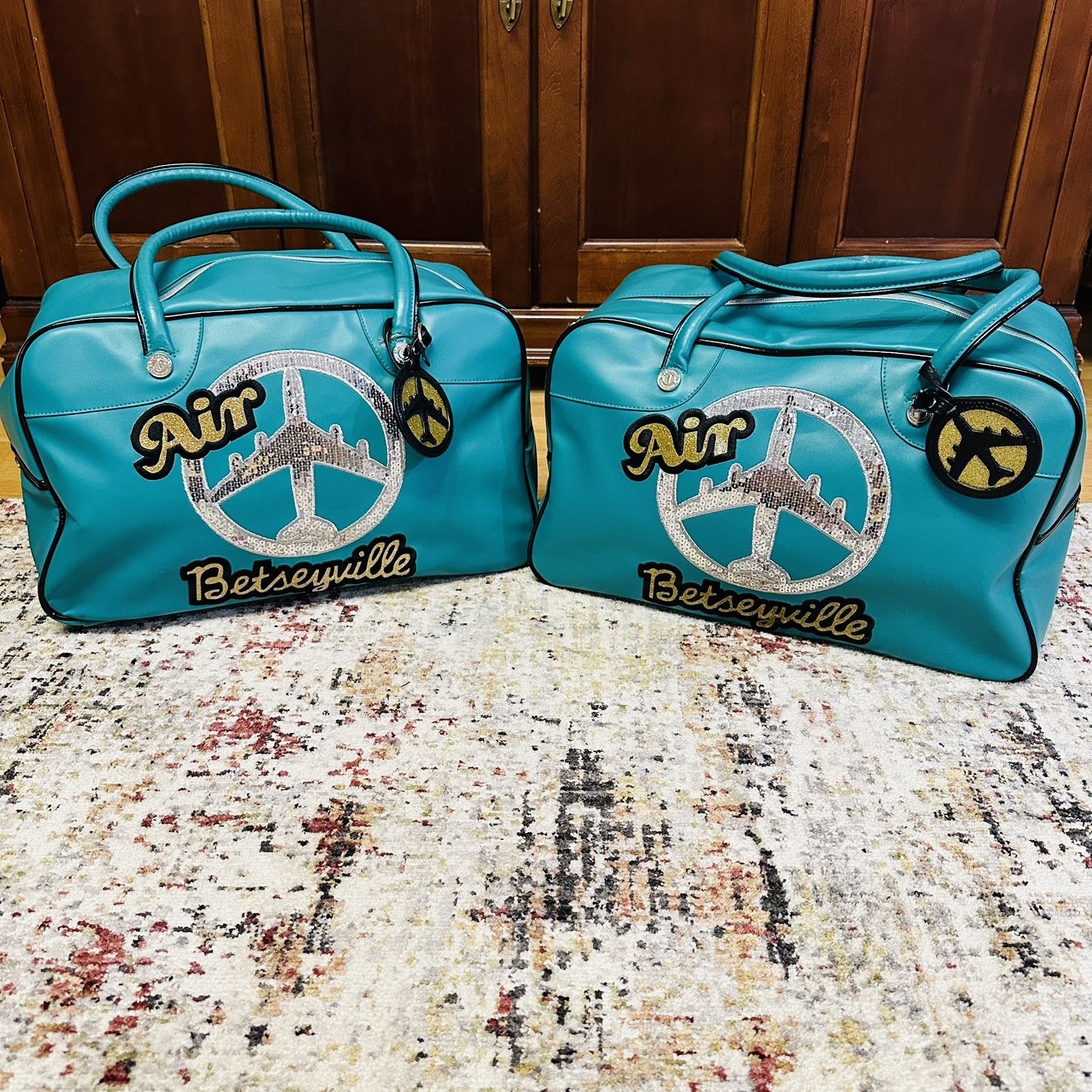 patagonia black hole wheeled bag Patagonia Black Hole Wheeled Duffel 70 Liter Tidal Teal