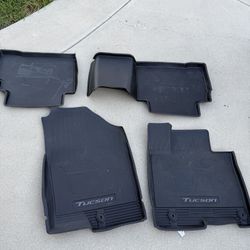 Hyundai Tucson All Weather Floor Mats