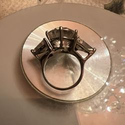 14k White Gold 3 Large Stone Round And Trillion Cut CZ Ring Size 7 11 Grams 