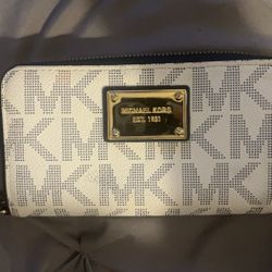 White/navy Blue Michael Kors Wristlet-wallet