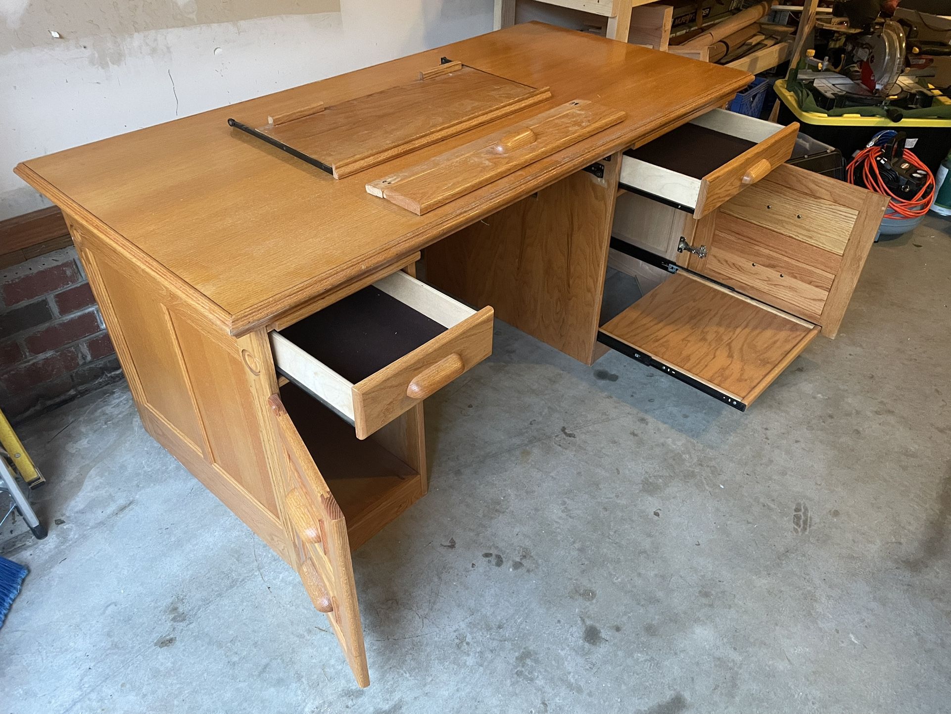 Office Desk