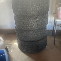 4 Almost New Tires Off Roading 305/55R20