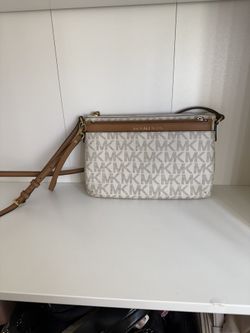 Michael Kors White Crossbody 