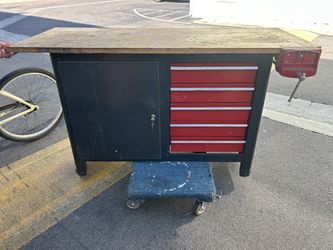 Mesa De Trabajo Caja Con Herramienta