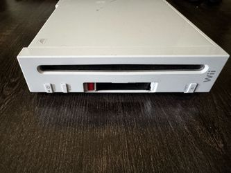 Nintendo Wii Console + 16 Game Lot & Mario Case (Console Only - No Cables) - Not Selling Separate