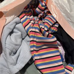 A lot of girls clothes and what’s clothes girls clothes, size 6 boys close size 8