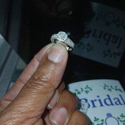 14 karat Gold Ring - Women