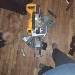 Dewalt Cordless Sliding Compound Miter Saw