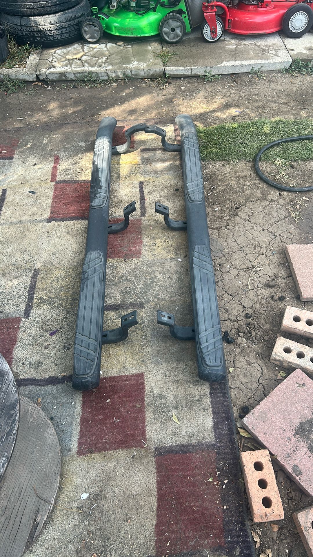 Truck side steps