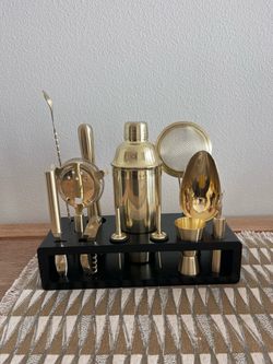 Gold Cocktail Shaker & Bar Tool Set – Never Used