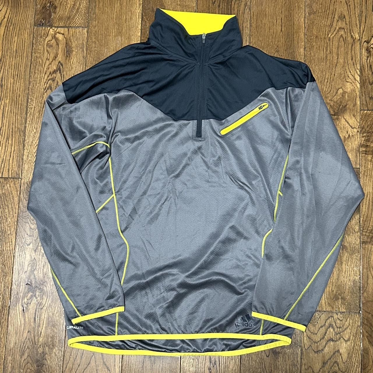 Adidas ClimaLite 1/4 Zip Grey Yellow Jacket Men's size small.