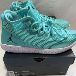 Air Jordan Reveal “Hyper Turquoise” — Men’s 9.5 — New w/ Box