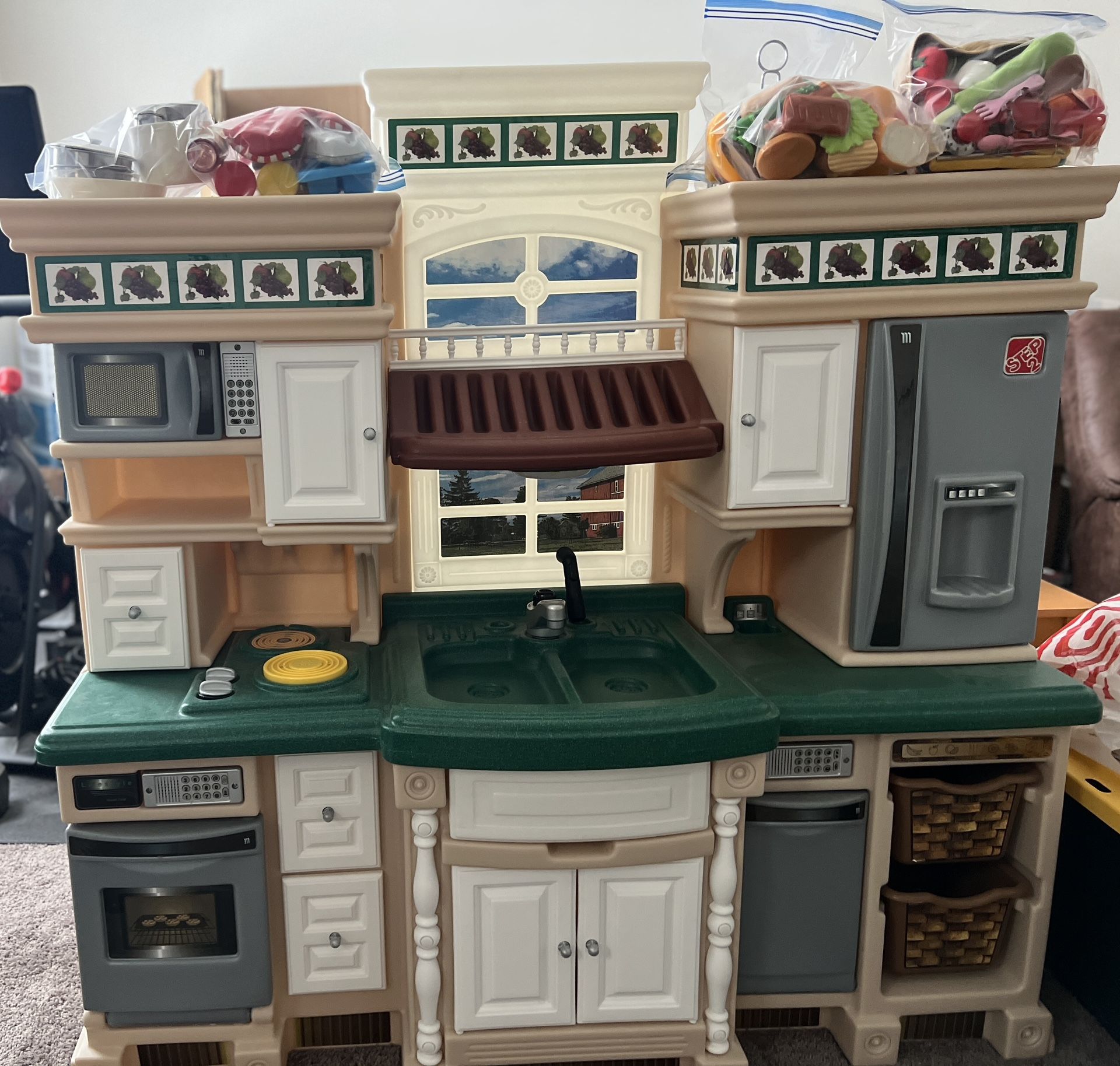 Step2 Kitchen Playset And accessories