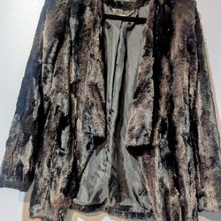 Beautiful Women's Faux Fur Like Jacket And Scarf 