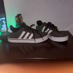 Adidas Daily 4.0 Low Top Sneakers Gray White Size 10