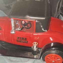 Nineteen eighty one jim bean fire truck unopened