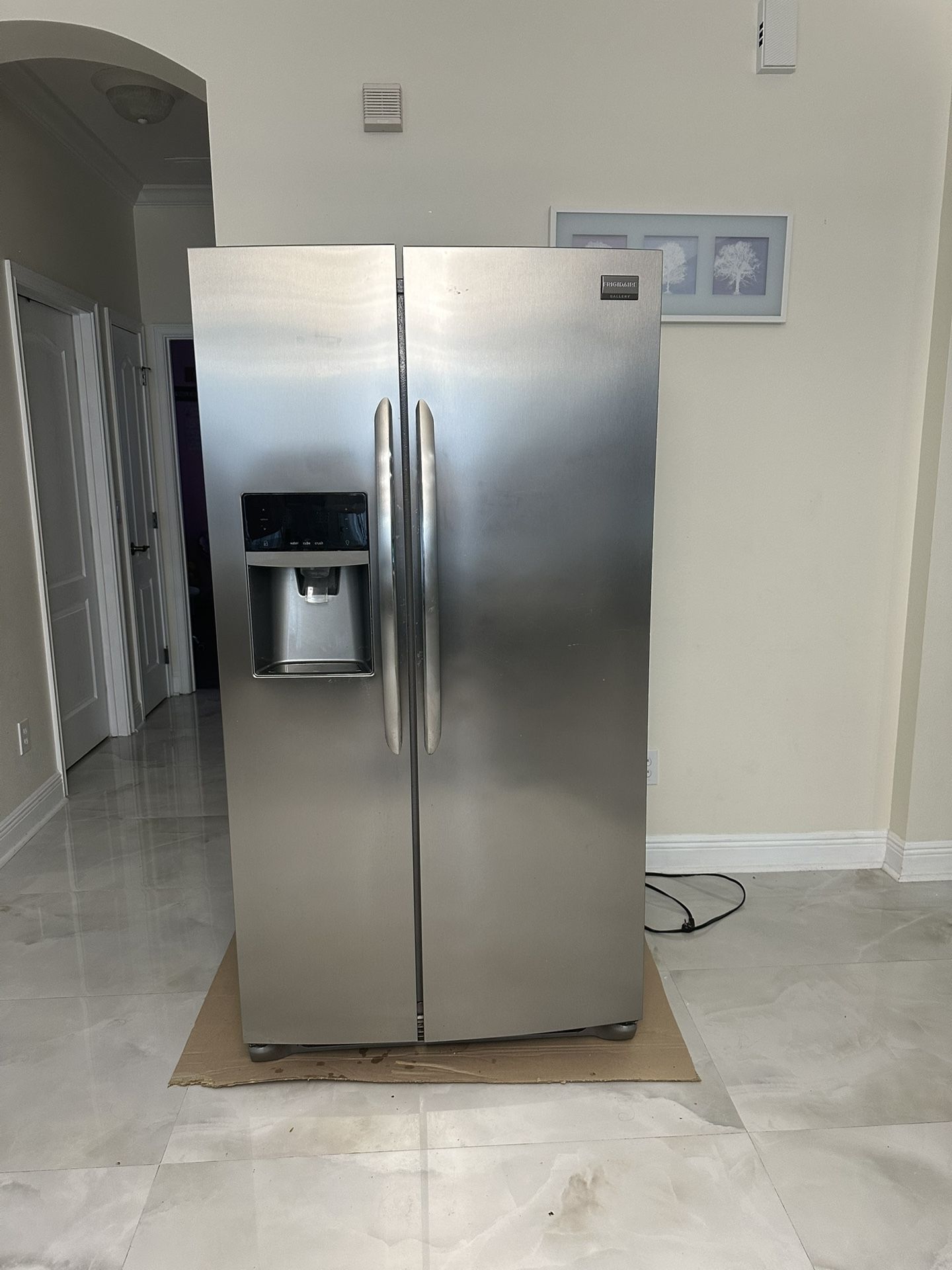 Frigidaire Gallery Side-by-Side Refrigerator – Stainless Steel