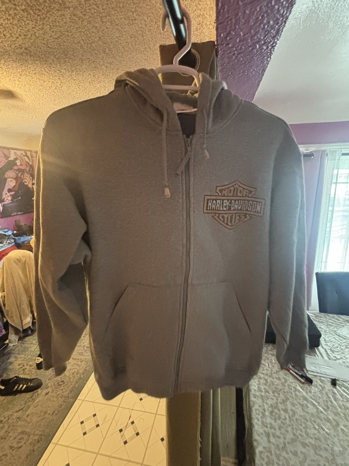Harley Davidson’s Motorcycles zip Up