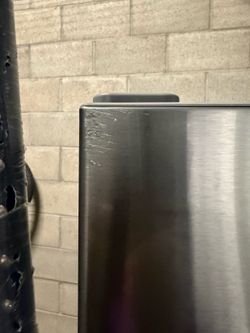 Crosley stainless steel Refrigerator