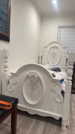 Twin bed