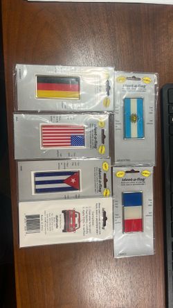 Vehicle flags
