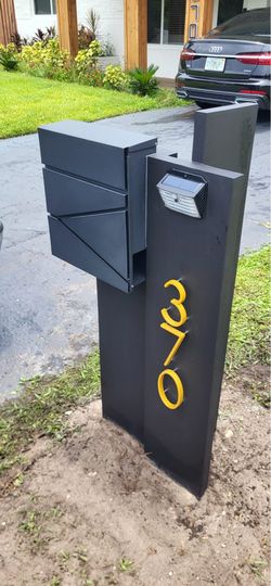 Mail box