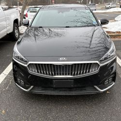 2017 KIA Cadenza