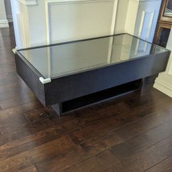 Coffee Table with 2 Drawers