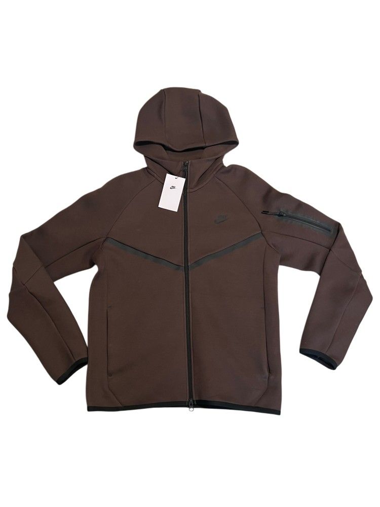 Mens Small Mocha Nike Tech, Brand New With Tags.