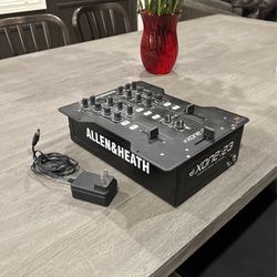 Allen & Heath Xone 23 DJ Mixer