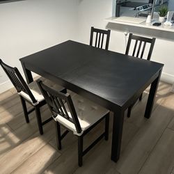 Dining Table & Chairs