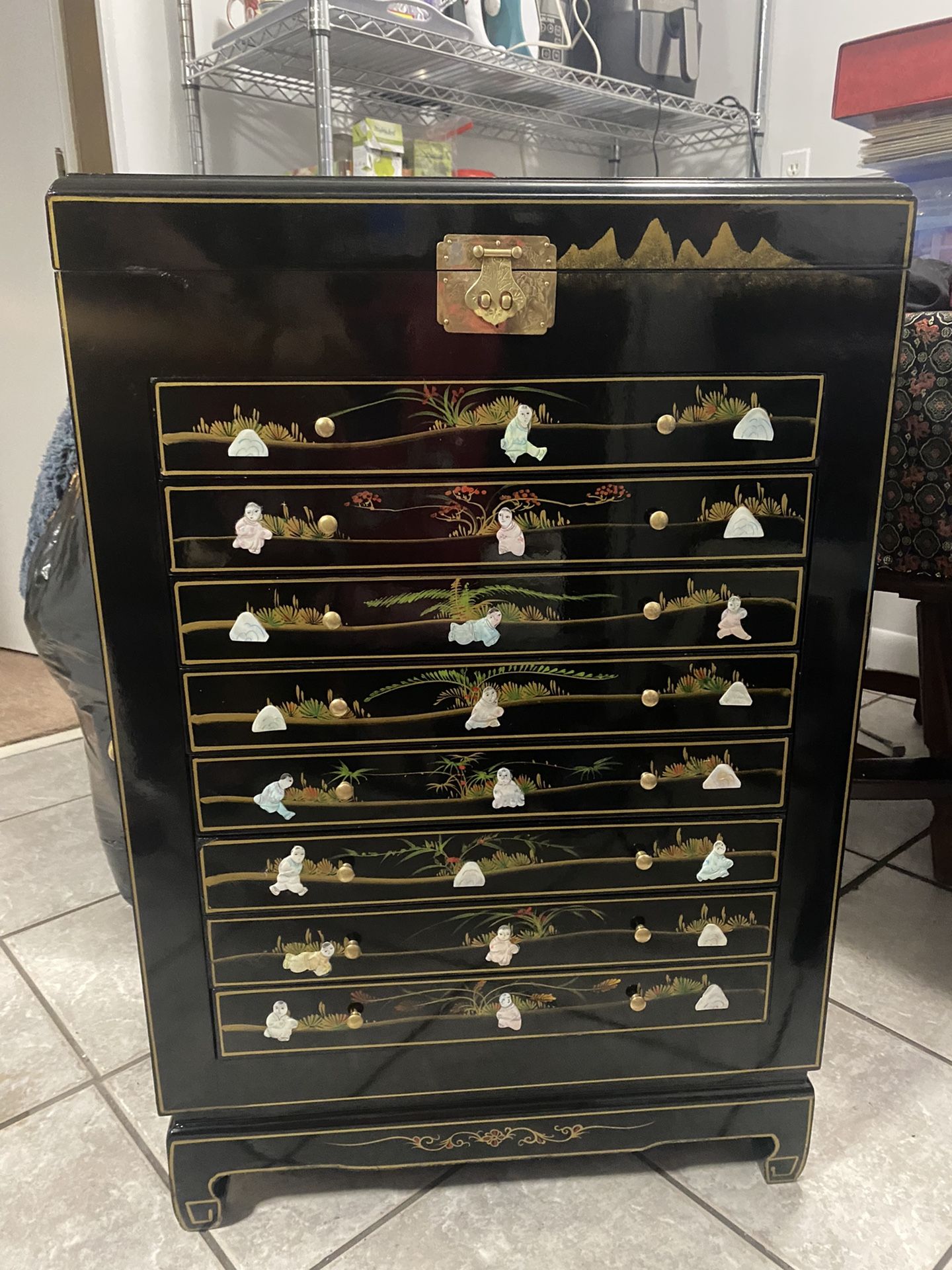 Chinese Jewelry Box