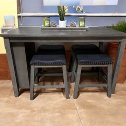 New 5 Piece Counter Height Dining Table