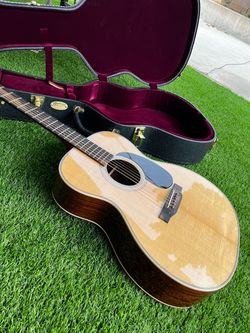 Martin 00028 Modern Deluxe tag: Martin Guitar Collings Gibson bourgeois Santa Cruz