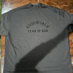 FEAR OF GOD ESSENTIALS JET BLACK ARCH LOGO T-SHIRT