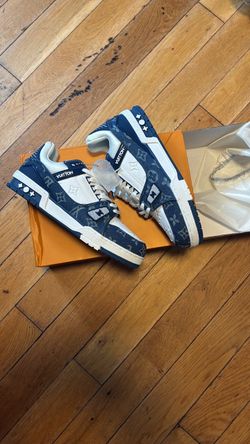 L.V. Trainers