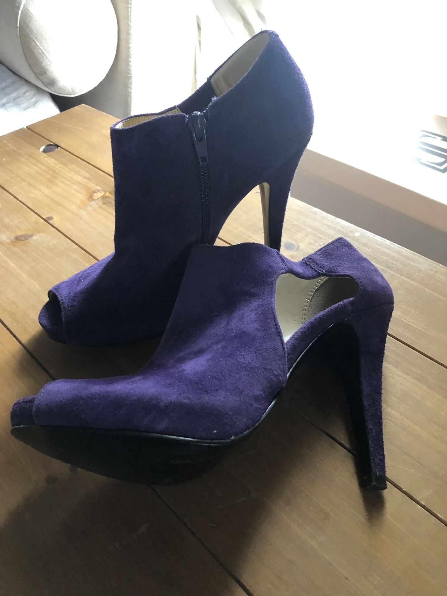 Women’s Deep Purple Women’s Heels Size 7