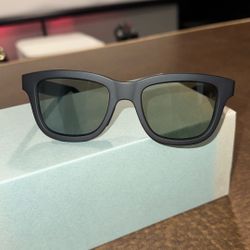 Dusk Lite Electronic Smart Sunglasses 