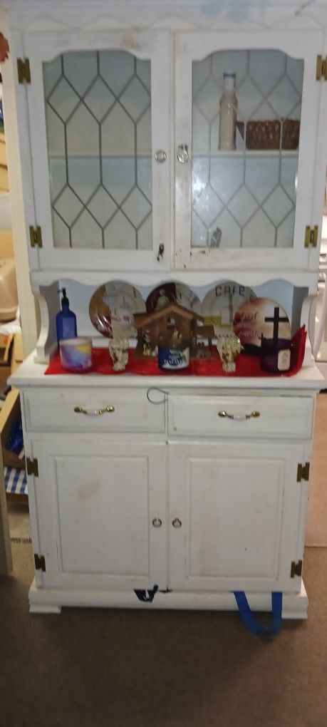 Kitchen Cabinet/Shelf