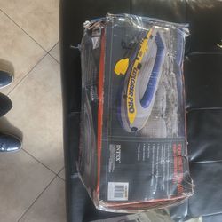 Explorer pro 400 four person boat set