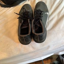 Nike cleats size 9 1/2