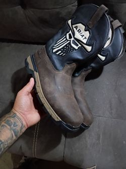 Sz 13 Ariat Boots