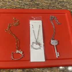Hello Kitty Necklace 