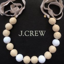 (NEW) (1 AVAILABLE) WOMEN’S J.CREW FAUX-RAFFIA-AND-BEAD GUMBALL NECKLACE - SIZE: OS (ONE SIZE) 