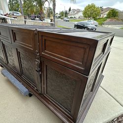 Storage Chest Or Coffee Table 