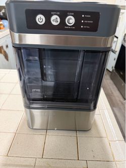 Icemaker