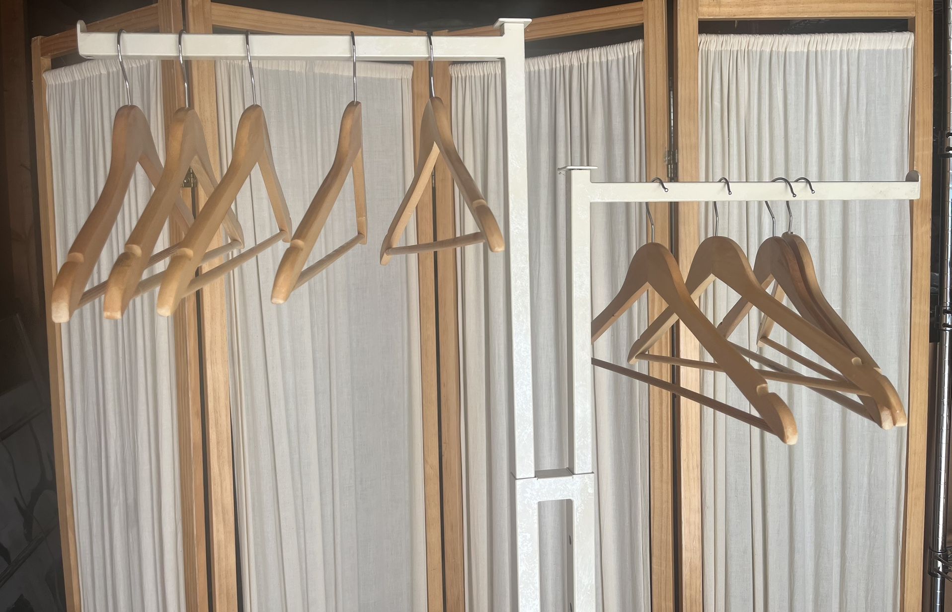 Clothing rack for Merchandising