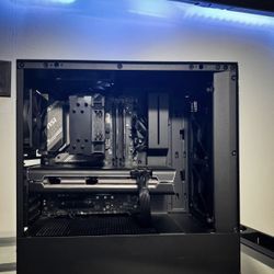 Gaming PC - i7-12700K | RX 5700 XT | 32GB DDR5 | SSDs | Windows 11 - Ready to Game!
