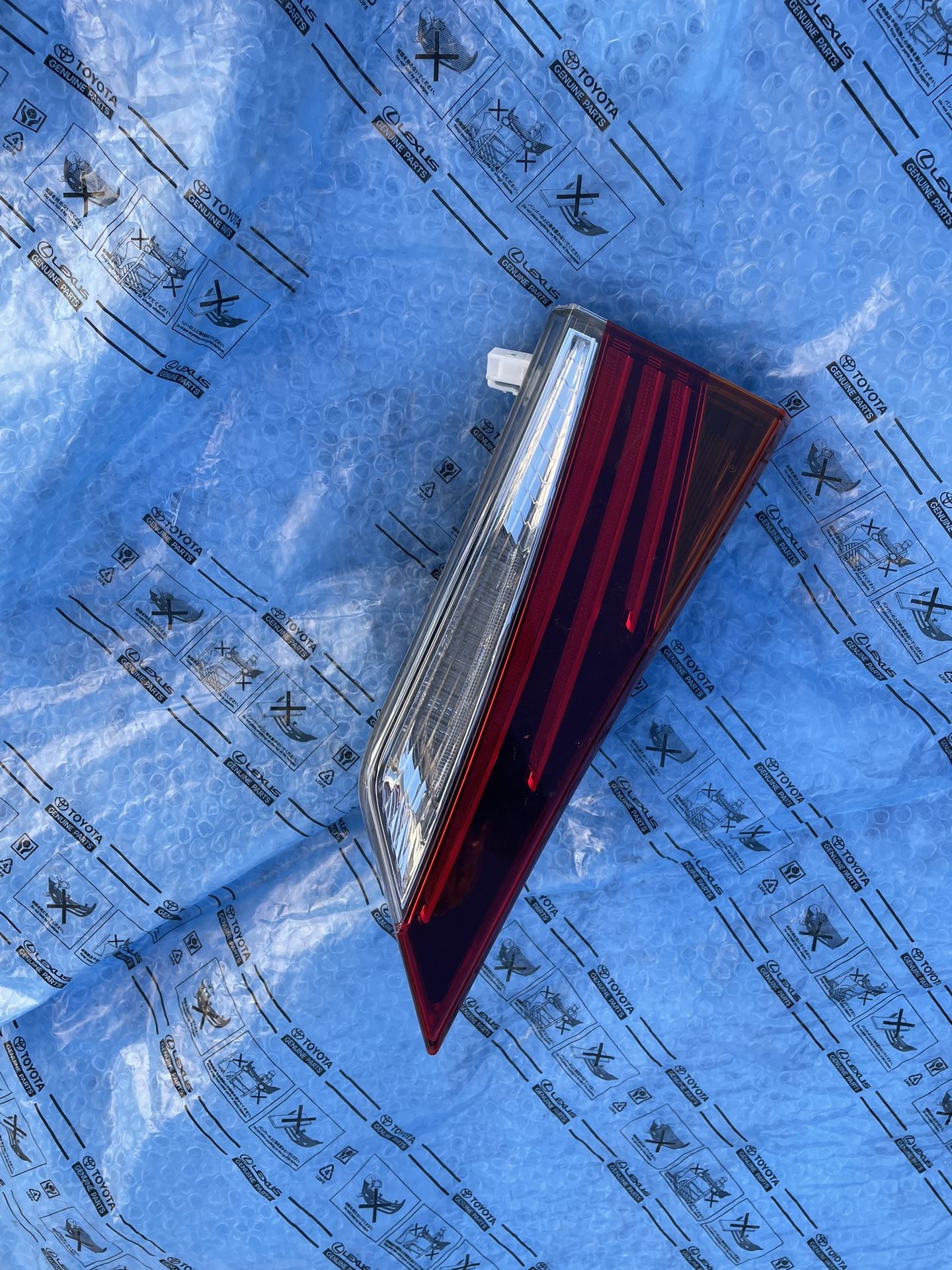 2018 Lexus Is350 Taillight Used Oem L